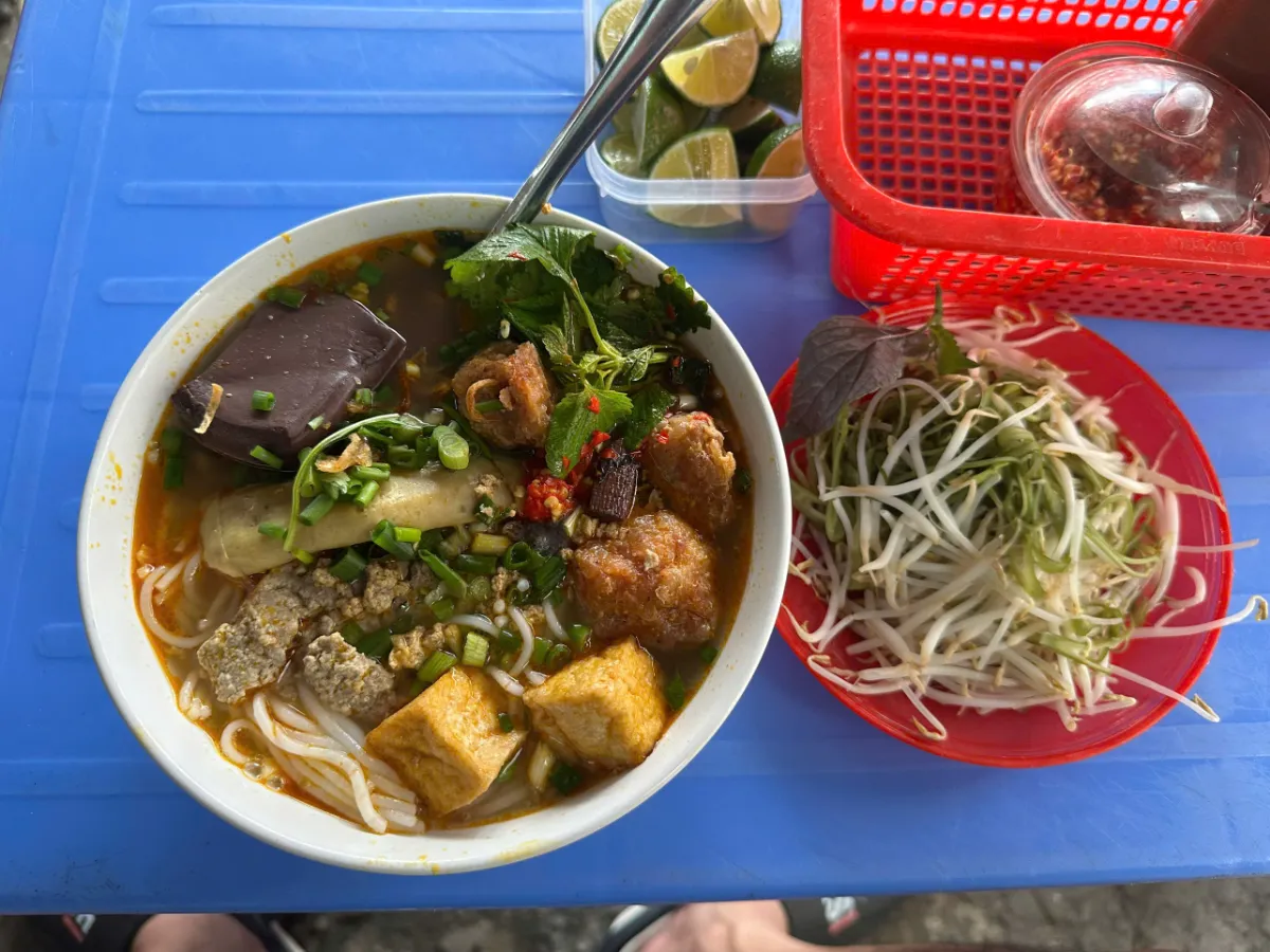 Review Quán Bún Riêu Cua Đồng Canh Bún 30k Siêu Ngon Kín Tiếng Tại Gò Vấp
